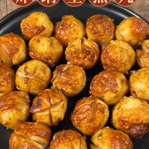 炸锅墨鱼丸